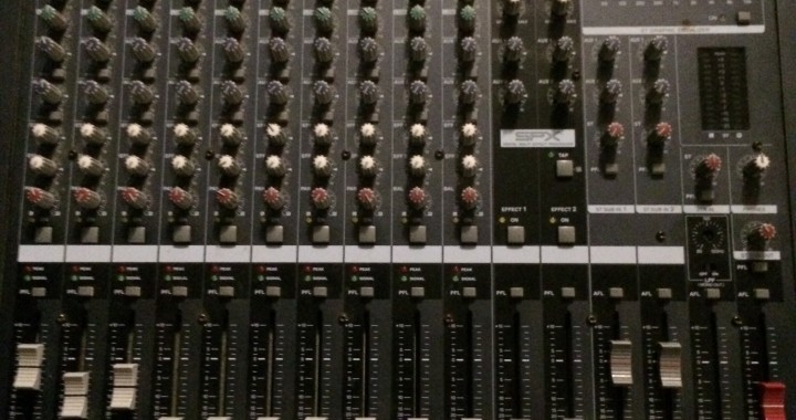 Yamaha EMX5000